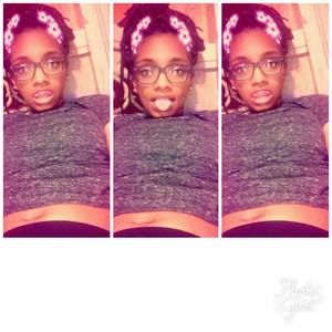 Meet your Posher, Alexis